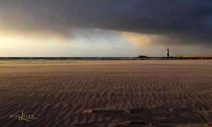 Unwetter am Strand in Warnemünde